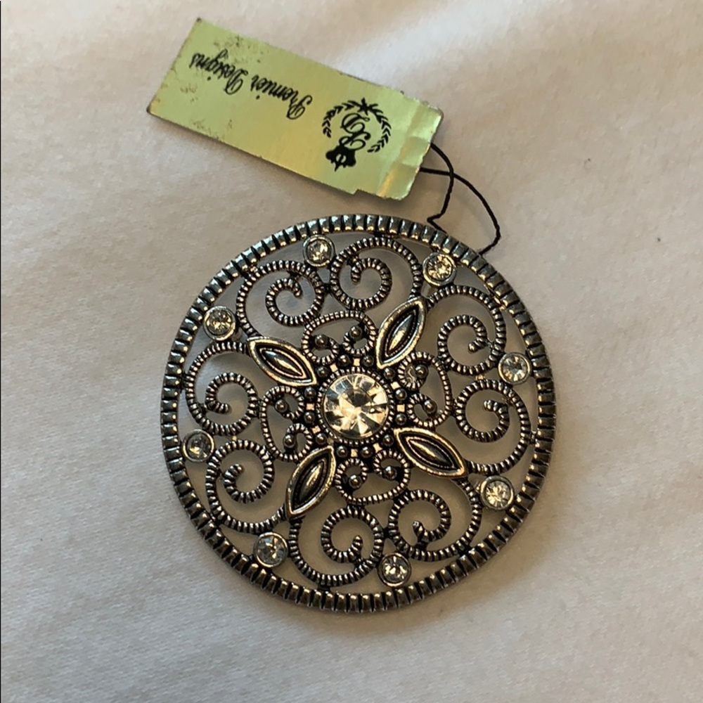 Premier Designs Sundial pendent/broach